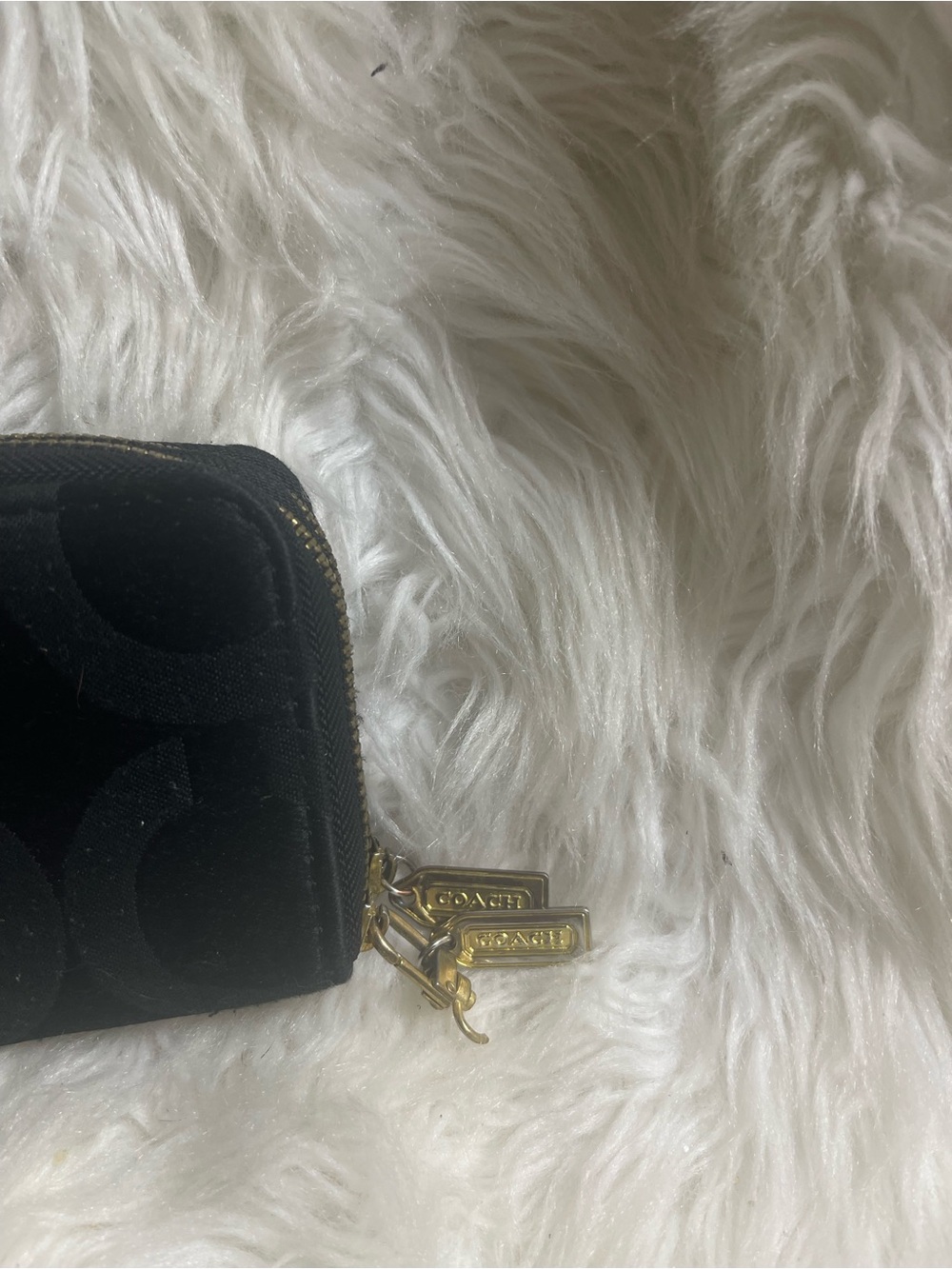 Coach Black Signature Zip Around  Accordion Wallet gold tone hardwares . - Picture 4 of 10